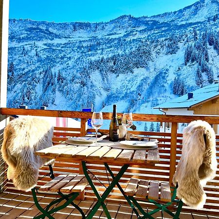 Sonniges Bergblick-Appartement Damuels Exterior foto